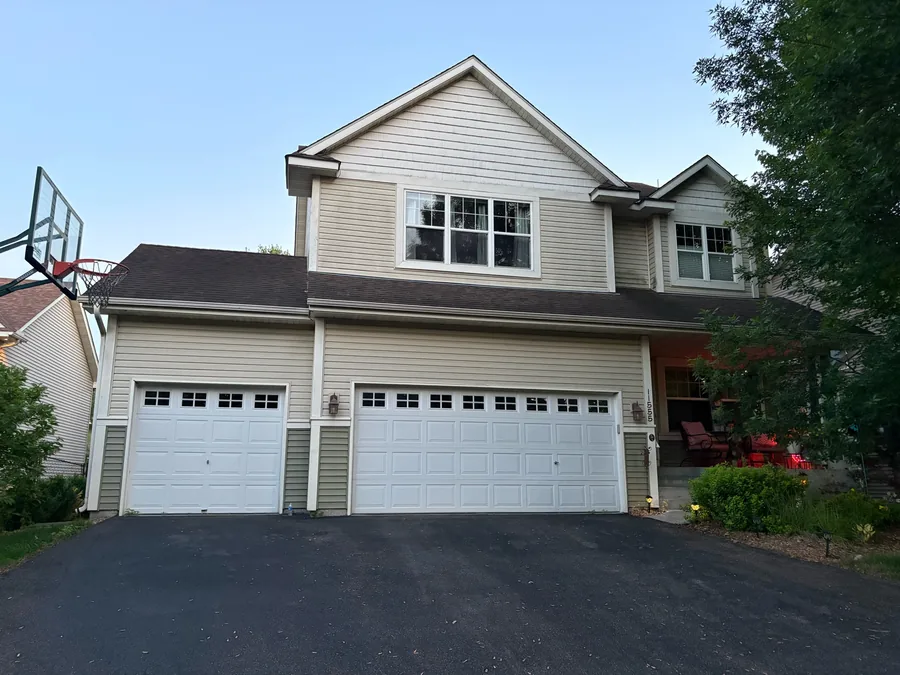 Daytime roofline lighting installation appearance
